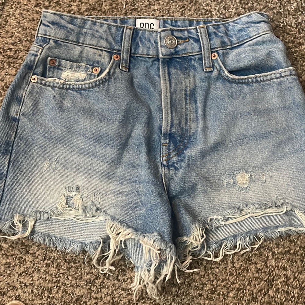 Size 26 urban outfitters shorts. Worn once